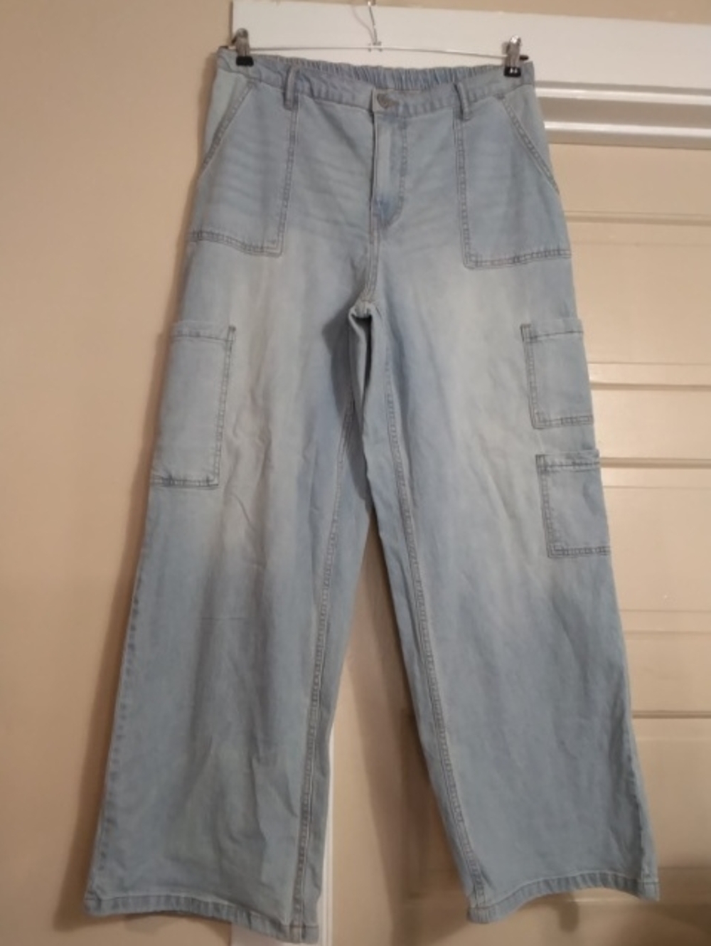 No Boundaries Light Blue Relaxed Cargo Jeans